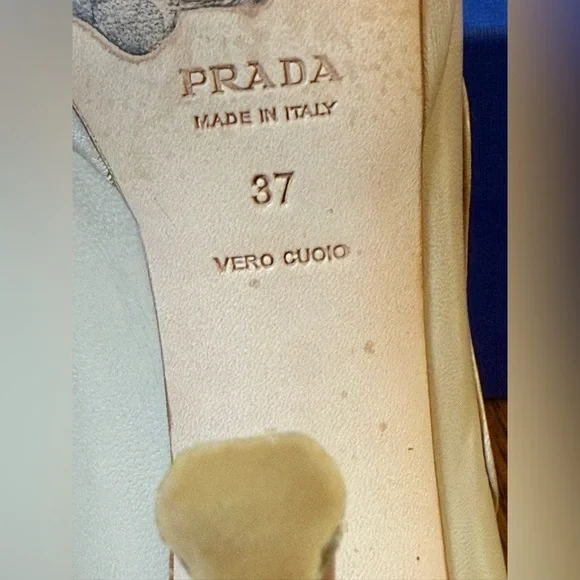 Prada Women's Beige and Cream Leather Heels size 37 - Picture 8 of 12